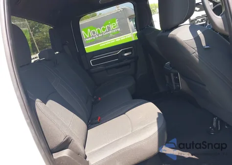 2024 Ram 2500 Big Horn 4X4 6'4 Box z USA, uszkodzony, nr VIN 3C6UR5DL6RG239111